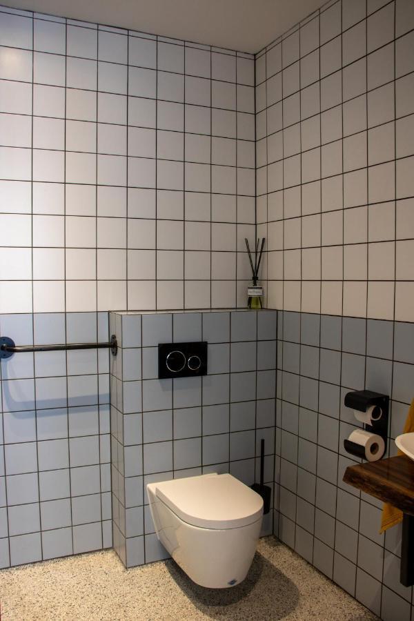 De 6 Linden *